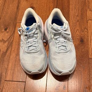 Saucony Guide 18